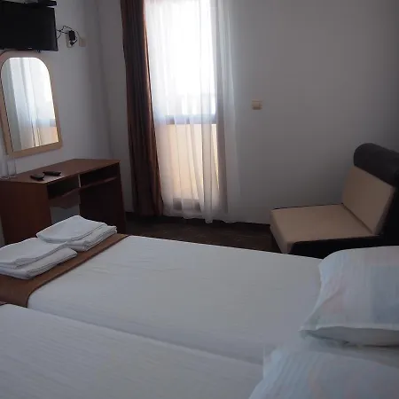 Hotel Family Panorama
